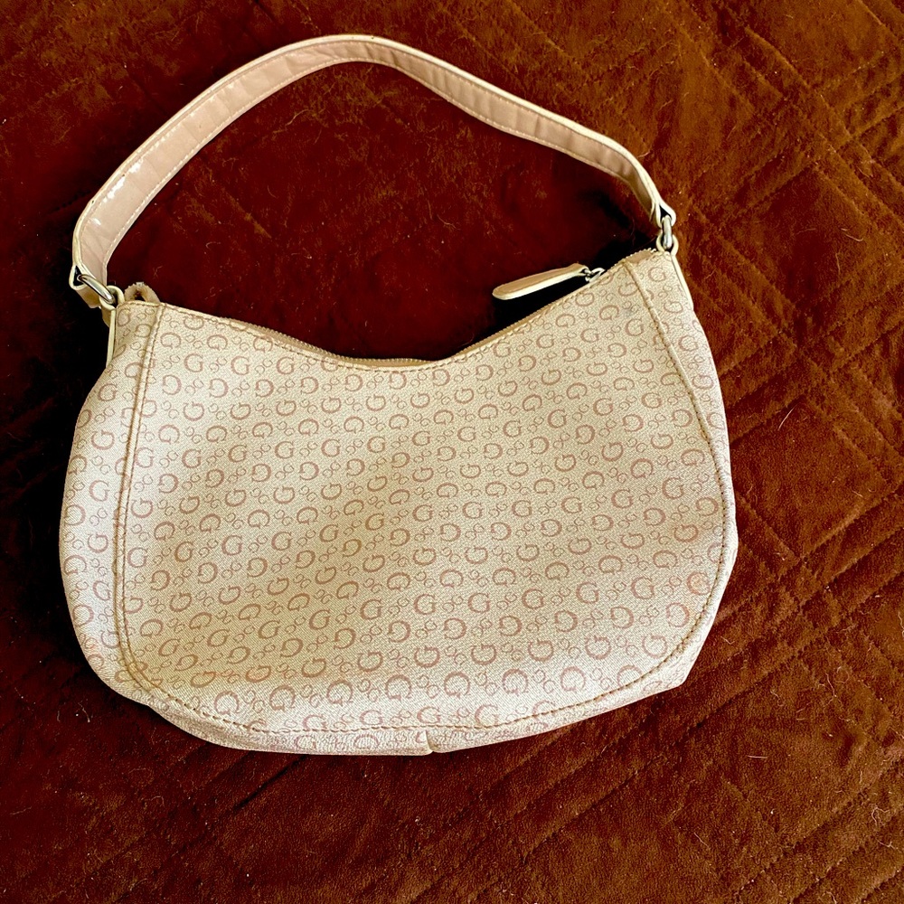 Guess purse - Picture 2 of 2
